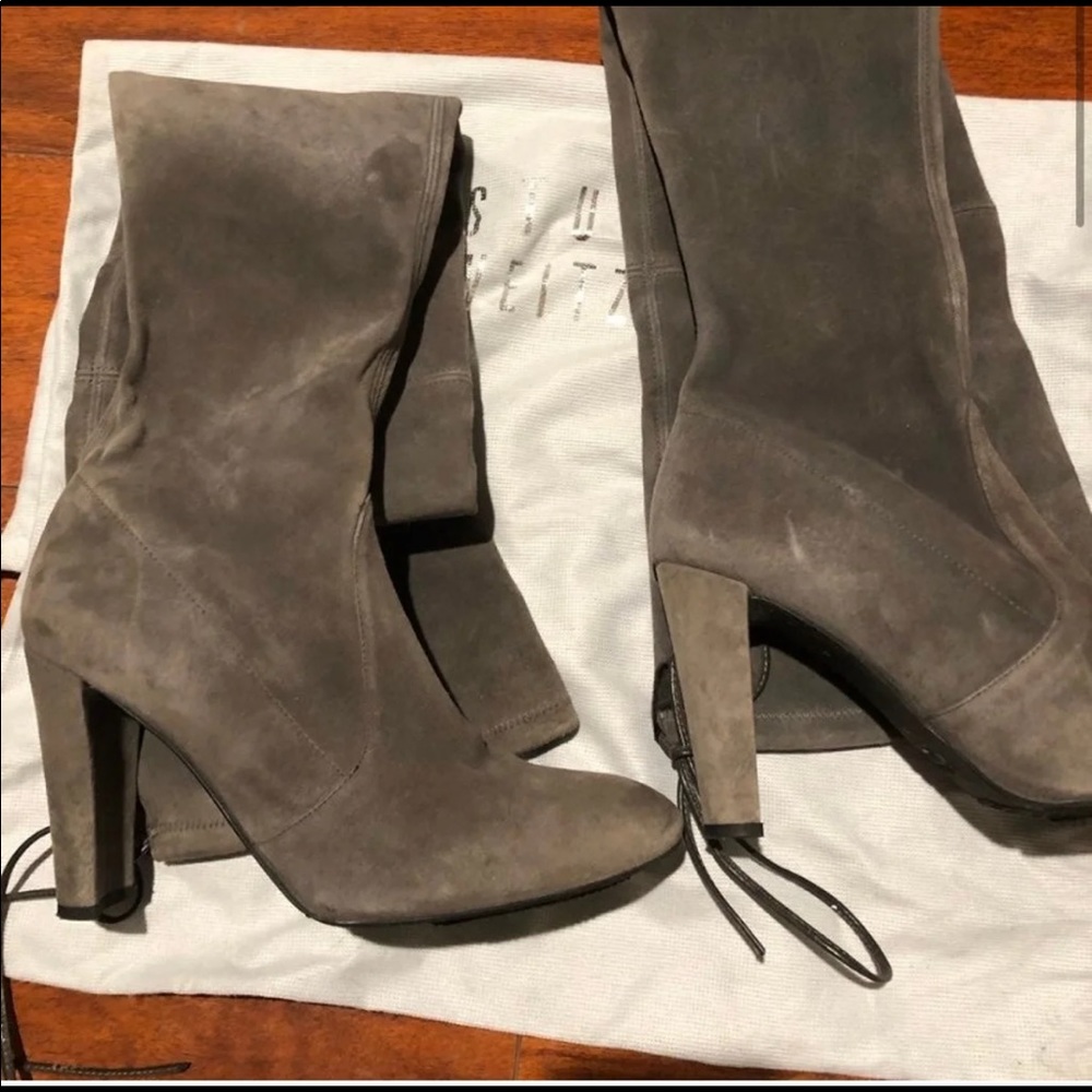 MINT Condition. Size 6 1/2 but fits like a 7.